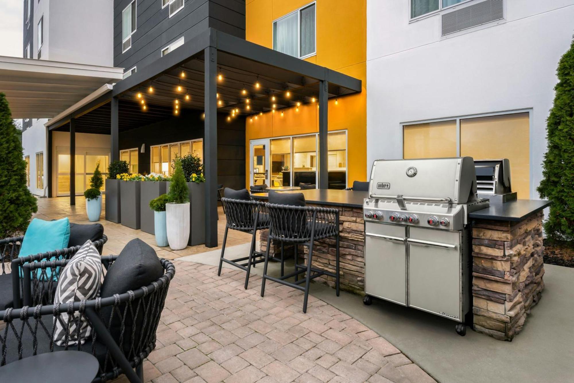 Towneplace Suites By Marriott Montgomery Eastchase Esterno foto